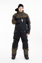 Avaa kuva suurempana, M&#39;s Venture Suit - Olive/Orange - SAFE (kelluttava)
